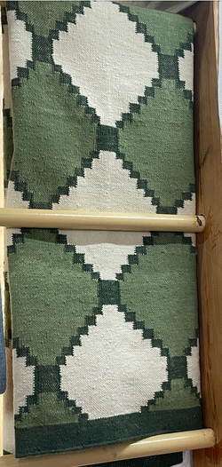 Jharokha Rug 244 x 152 cm