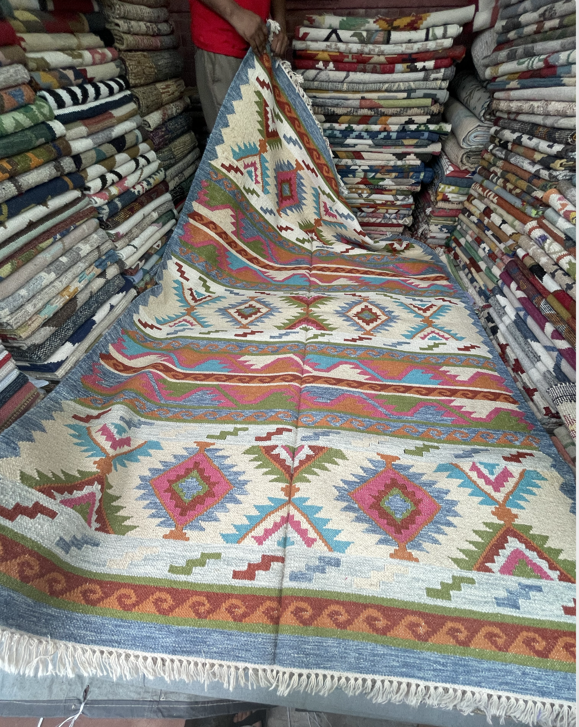 Qala Rug 240 x 155 cm