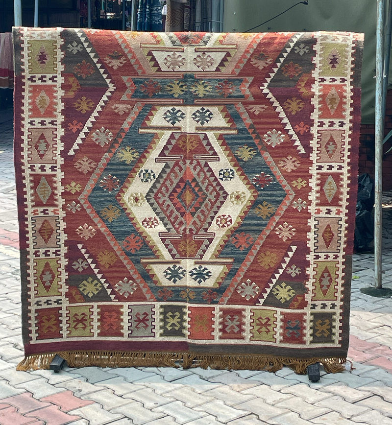 Amber Rug 180 x 120 cm