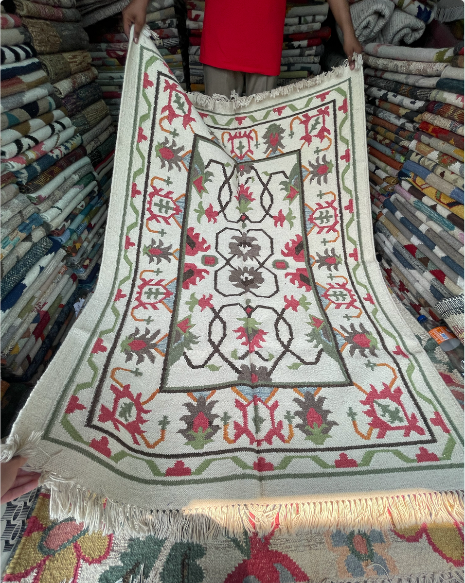 Mandala Rug 180 x 120 cm