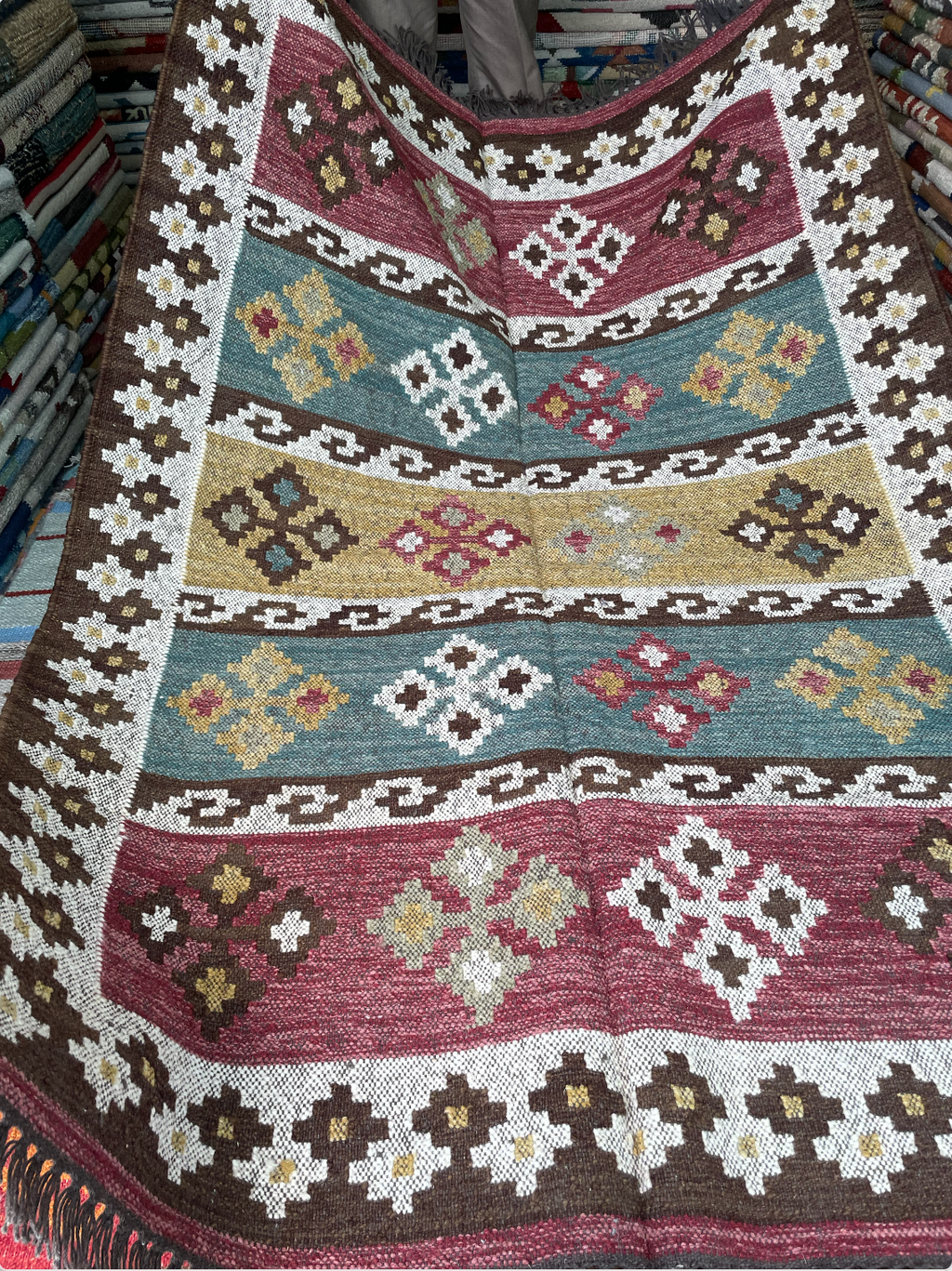Shakti Rug 180 x 120 cm