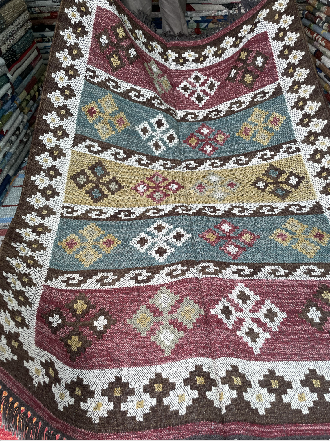 Shakti Rug 180 x 120 cm