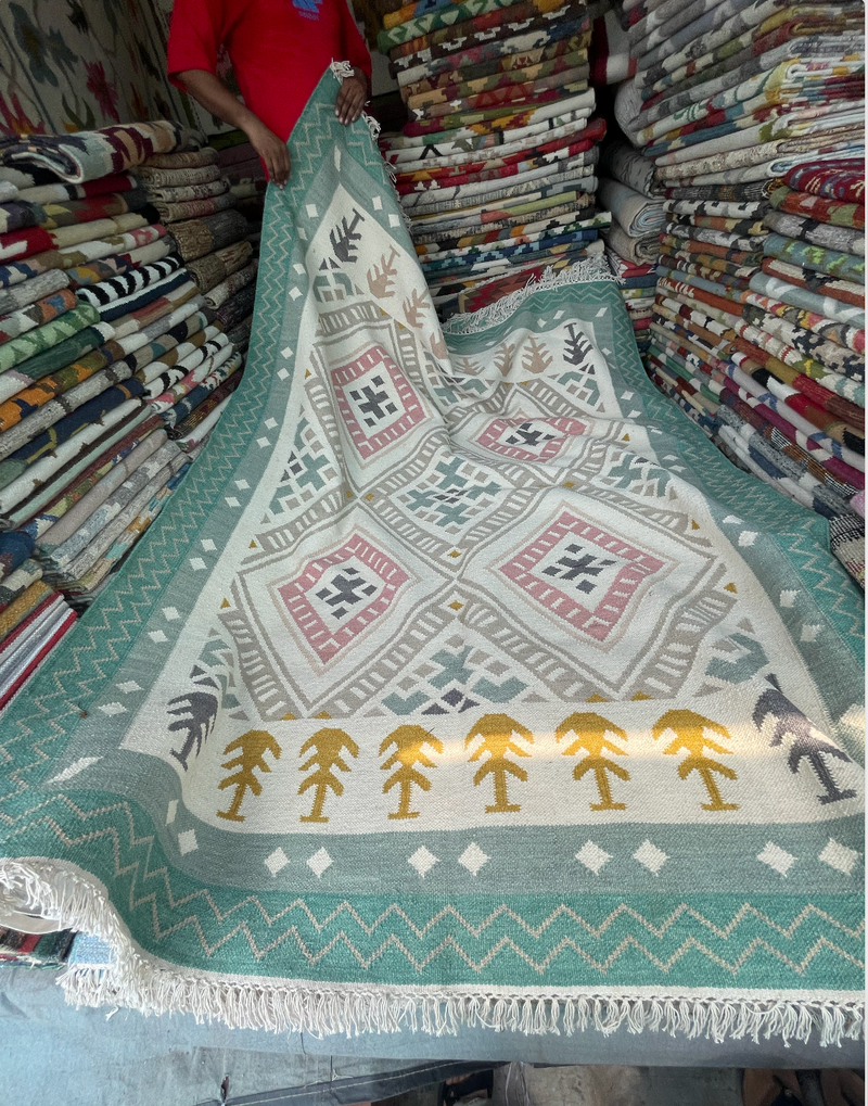 Aangan Rug 240 x 170 cm