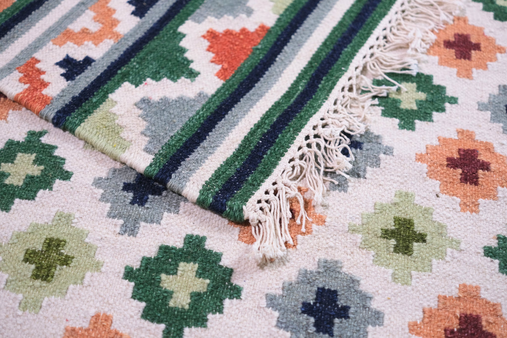 Raha Rug 240 x 170 cm