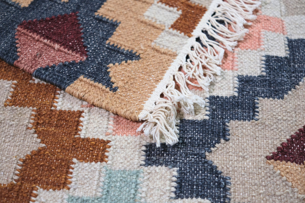 Sutra Rug 180 x 120 cm